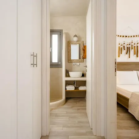 Julie's Luxury * Agia Anna (Naxos)