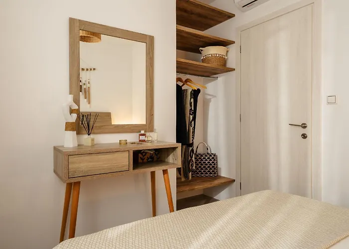 Julie's Luxury Agia Anna (Naxos)