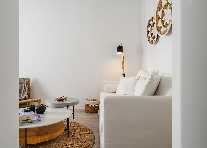 Julie's Luxury * Agia Anna (Naxos)